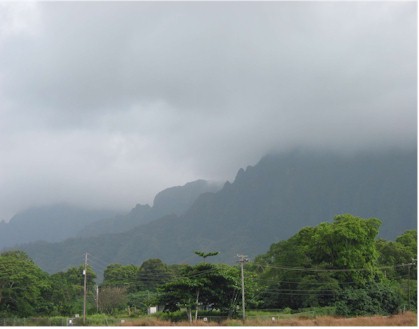 4024 ft high spine of Oahu